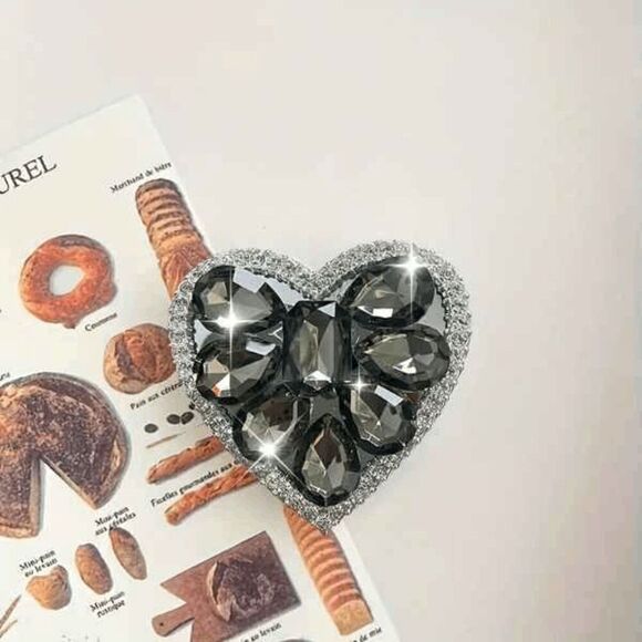 Heart Shaped Diamond Charm Cell Phone Stand - Picture 3 of 5